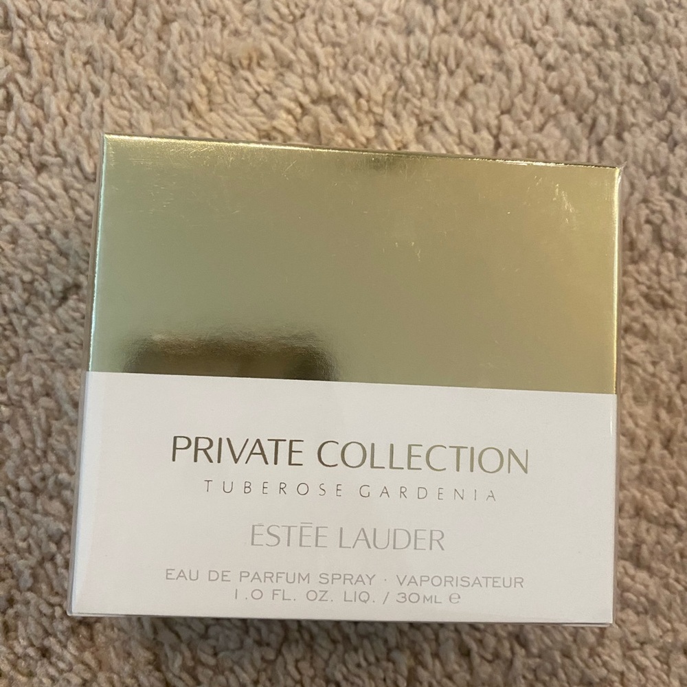 Estée Lauder Private Collection Tuberose Gardenia Eau de
Parfum Spray 1 oz.
